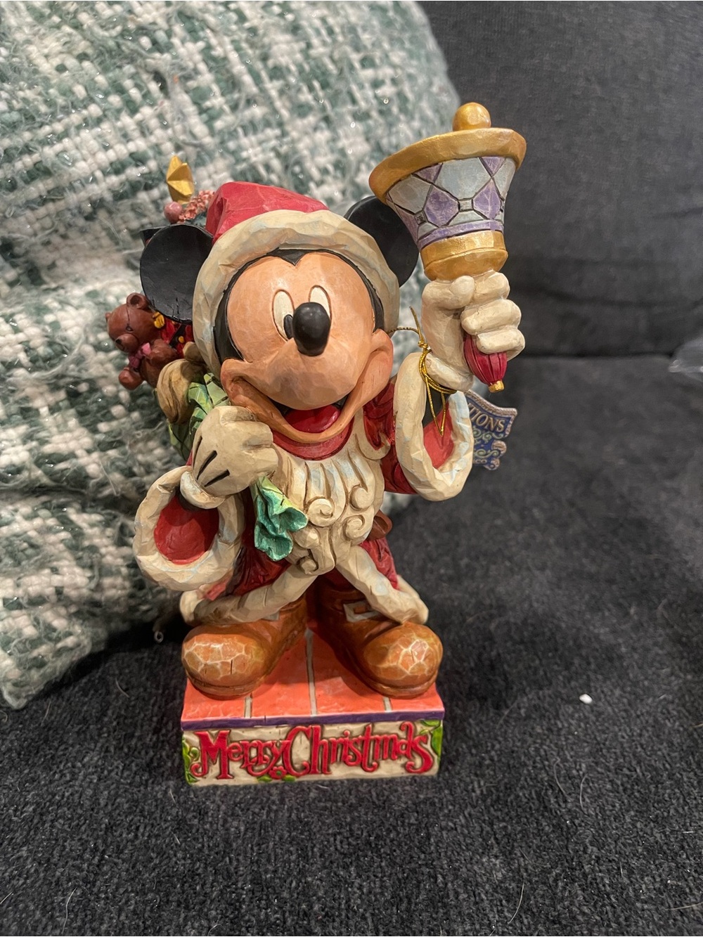Walt Disney showcase collection Mickey Mouse old St Mick figurine